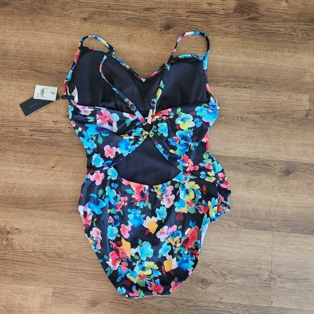 Aqua Green Women's Swim Aqua Green Plus Size One Piece Floral Print Bathing Suit - Picture 4 of 7